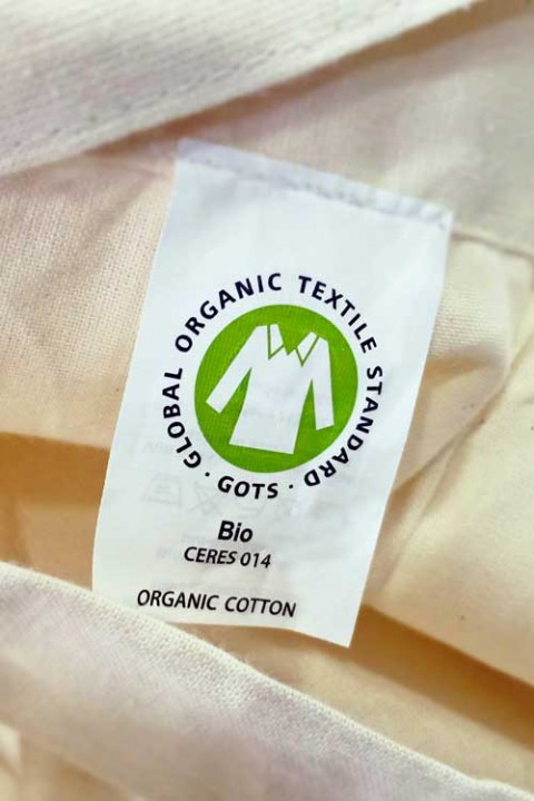 Saco de algodón orgánico con cordón doble 10x14 cm.
