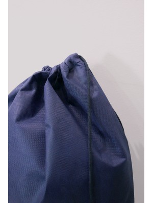 Mochila de no tejido sin fondo con cordón simple 40x54 cm.