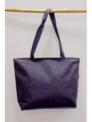 Non-woven bag with bottom gussep, zip closure and pocket 48x36+10 cm.